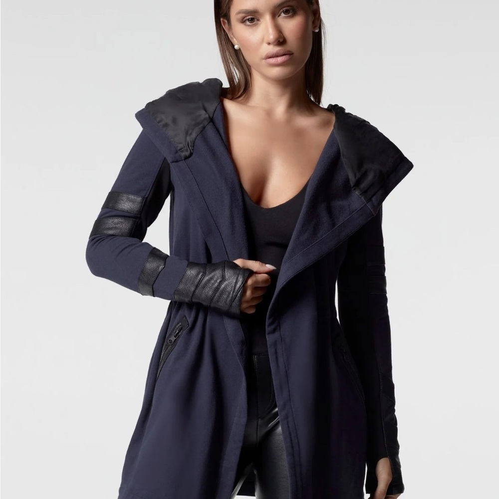 Maitri Traveler Jacket - Limited Special Patriot Blue -blanc noir jacket hoodie